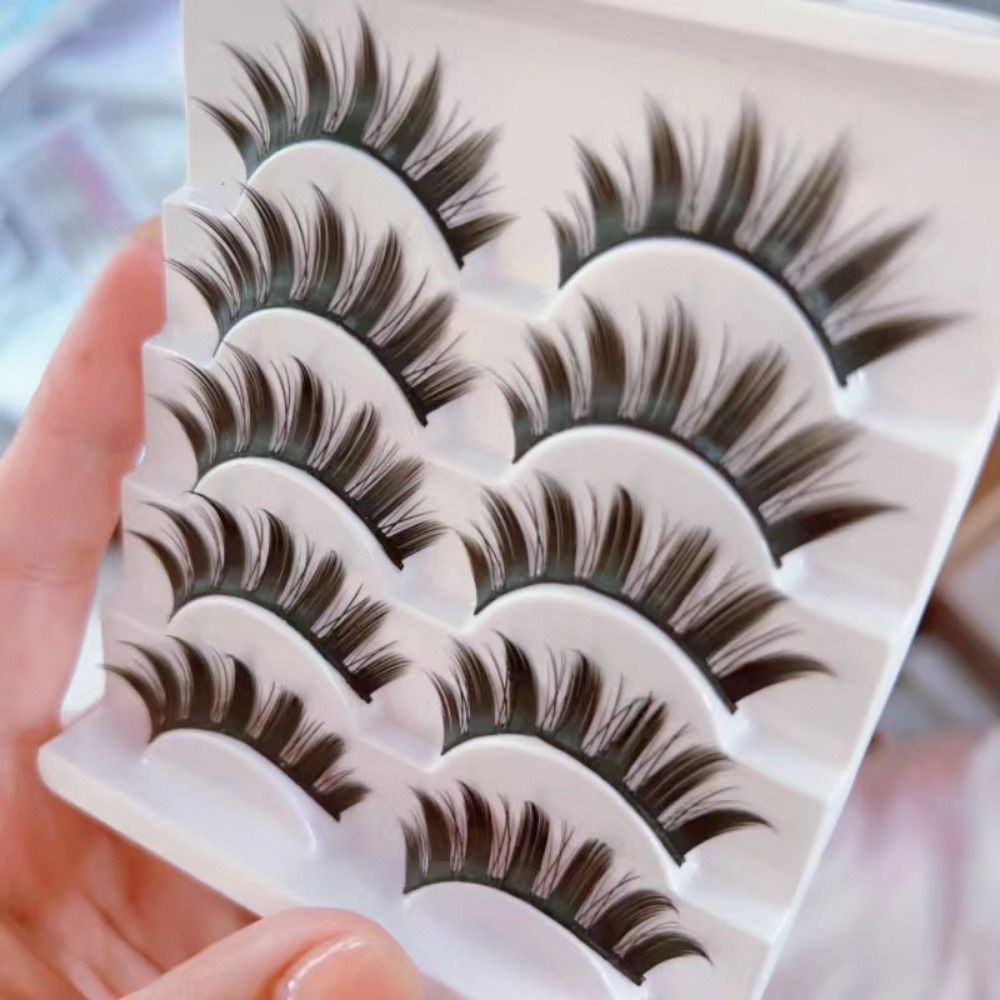 Naturalne rzęsy o efekcie mokr – Eyelash Extension Wet Look recenzja i cena